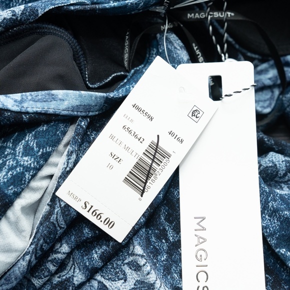 Magicsuit | Ellie Via Roma Halter V-Neck Swim Dress - Picture 11 of 14